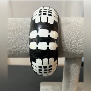 Vtg Bangle Bracelet Hand Painted Chunky Wooden Black White Abstract Statement